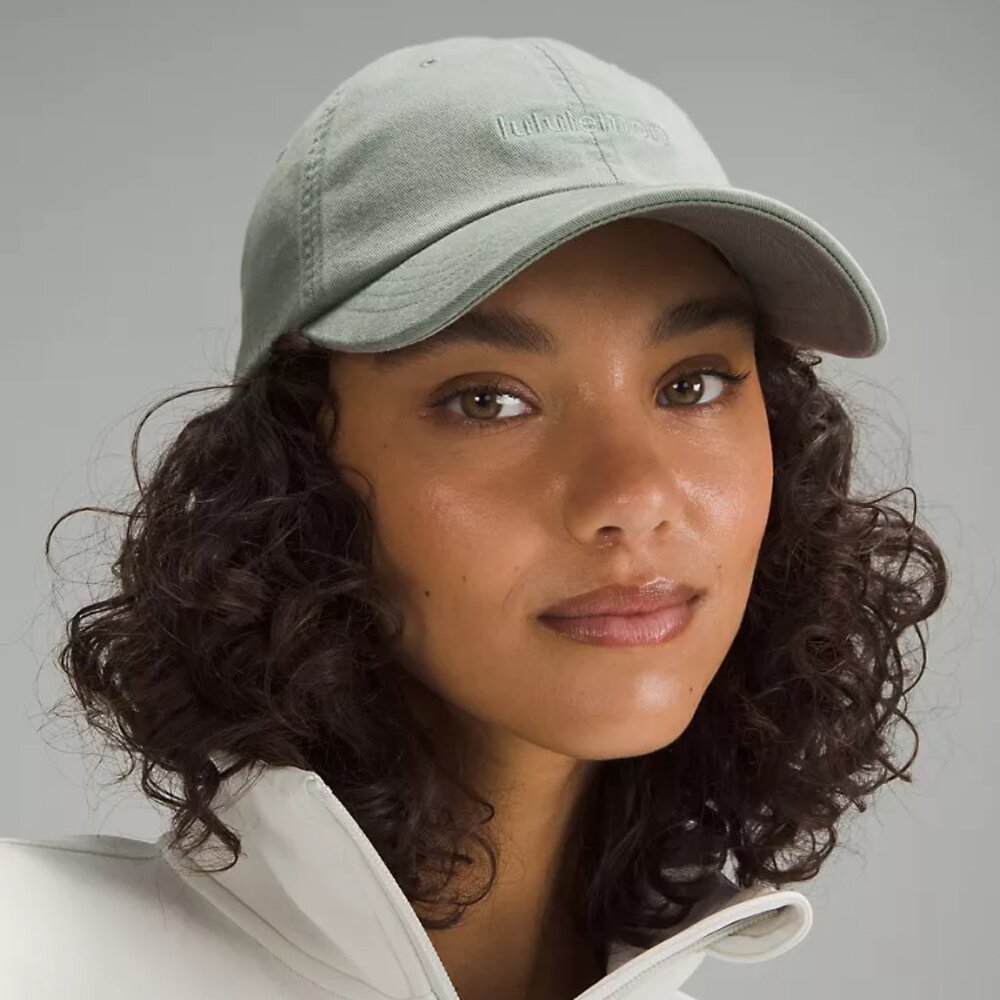 NWOT Lululemon Unisex Classic Ball Cap Wash in Dilute Wash Grey Eucalyptus